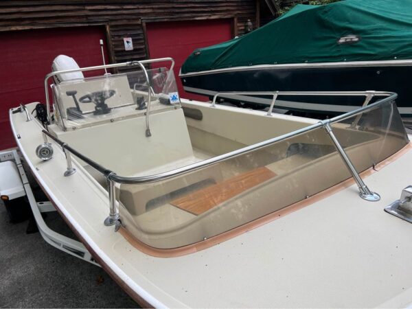 1976 BOSTON WHALER "NEWPORT" 17 - Image 4