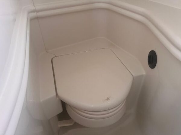 2006 SEA RAY 340 SUNDANCER - Image 40