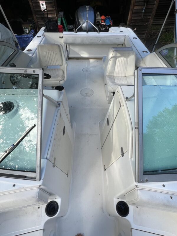 2004 BOSTON WHALER 210 VENTURA,HULL ONLY,,NO ENGINE,, NO TRAILER - Image 11