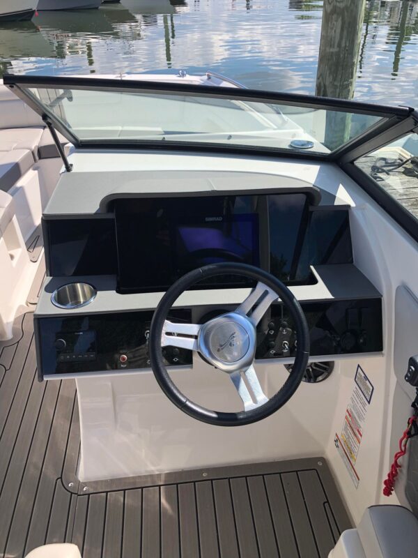 2022 SEA RAY 270 SDX - Image 8