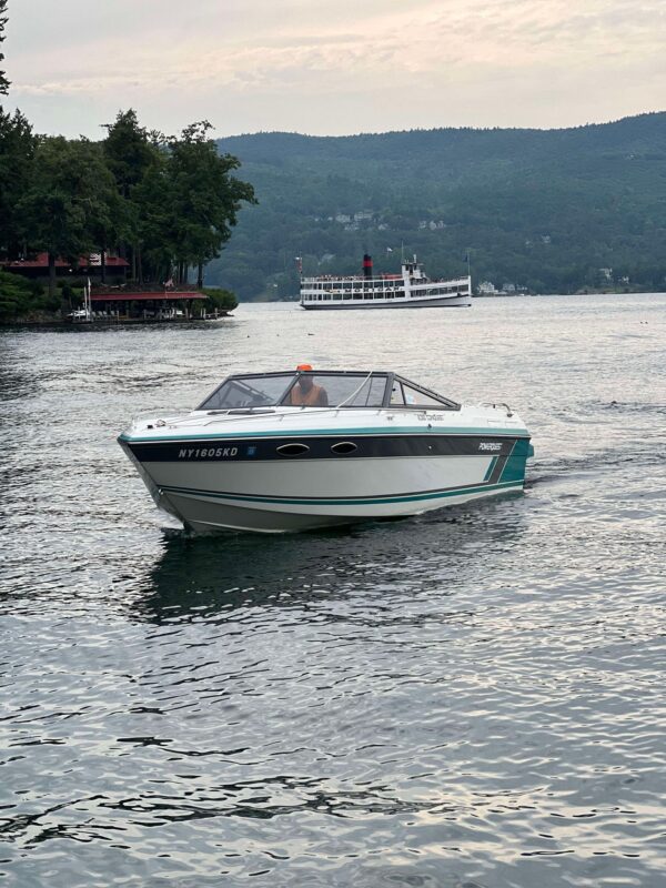 CLASSIC 23' POWERQUEST 230 CONQUEST W/ 2021 HI-PERFORMANCE ENGINE - Image 5