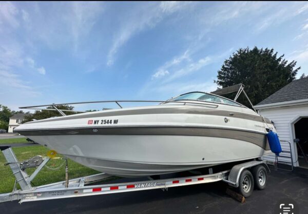 2006 CROWNLINE 235 CCR CUDDY