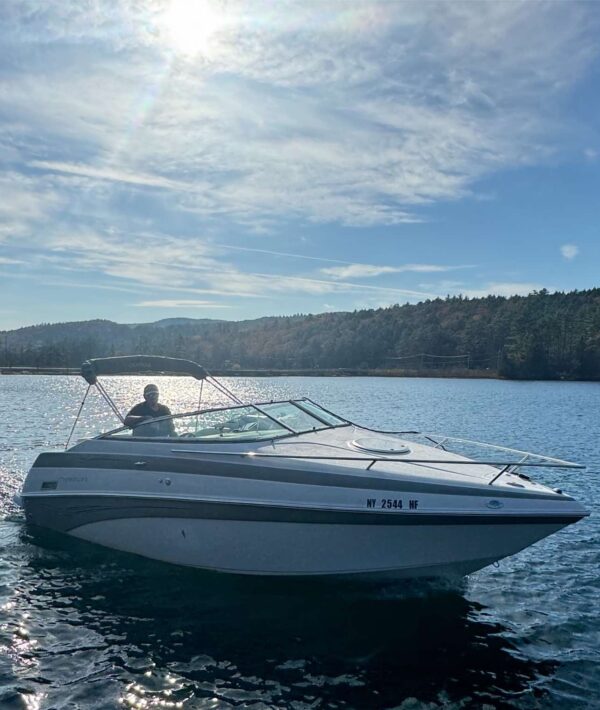 2006 CROWNLINE 235 CCR CUDDY - Image 2