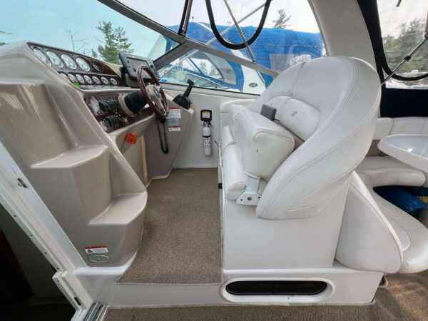 NEW LISTING !! 2005 FOUR WINNS "298 VISTA" 31'...FRESHWATER BOAT ON LAKE GEORGE - Image 15