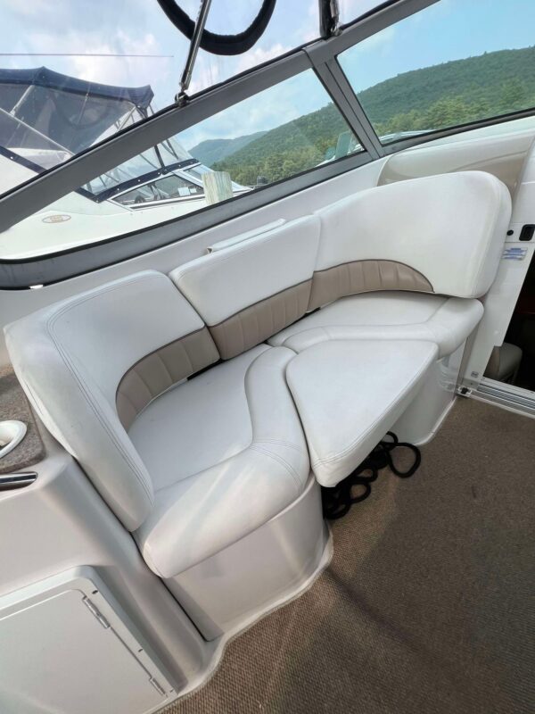 NEW LISTING !! 2005 FOUR WINNS "298 VISTA" 31'...FRESHWATER BOAT ON LAKE GEORGE - Image 12