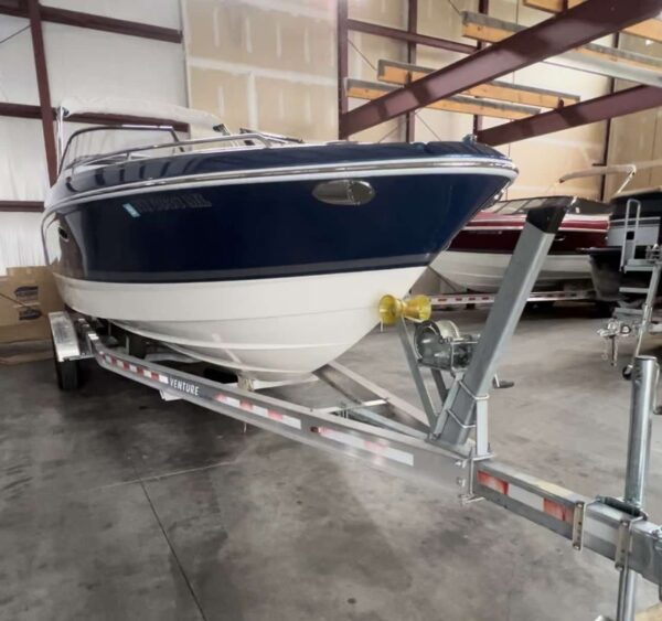 2016 FORMULA 270 BR,,GORGEOUS,,FRESHWATER USE ONLY