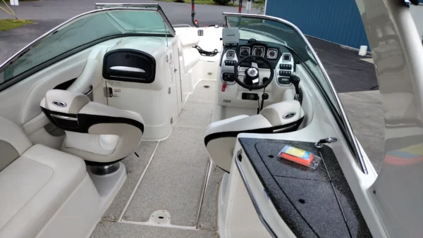 26' CHAPARRAL 256 SSX,,BEAUTIFUL BOAT !! - Image 11