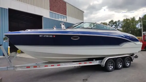 29' FORMULA 290 SS, FRESHWATER USED SINCE NEW !! - Image 2