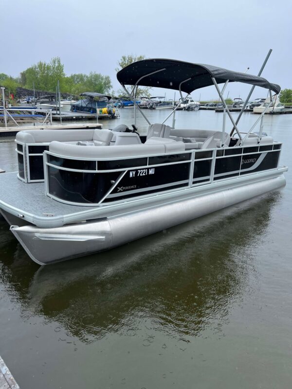2024 22' GODFREY "SWEETWATER 2286" TRI-TOON, NEW CONDITION