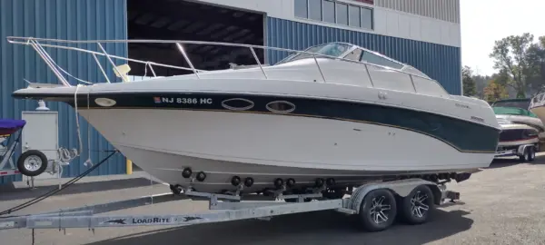 1997 CROWNLINE "250 CR" CABIN CRUISER, FRESHWATER BOAT, BIG MOTOR ! - Image 18