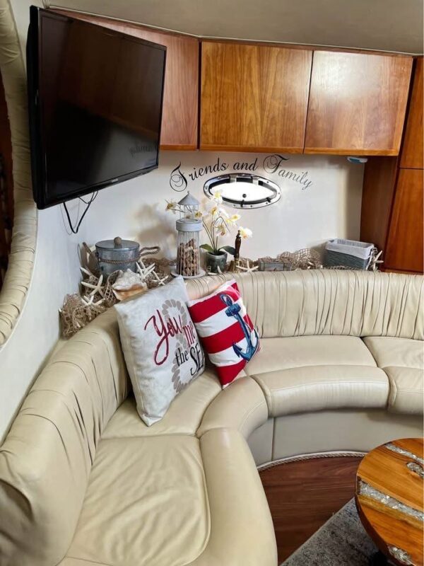 36' SILVERTON "EXPRESS 360" ALL OFFERS ENCOURAGED !! - Image 9