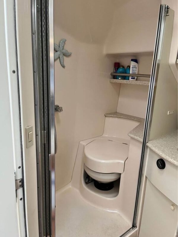 36' SILVERTON "EXPRESS 360" ALL OFFERS ENCOURAGED !! - Image 7